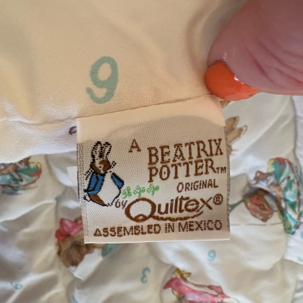Vintage Beatrix Potter Quiltex Baby Quilt, crib sheet, crib ruffle rare 90’s Y2K - Picture 4 of 16